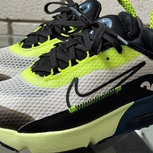 Nike Air Max 2090 Size 13C